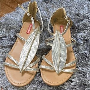 Cute silver leaf scandals